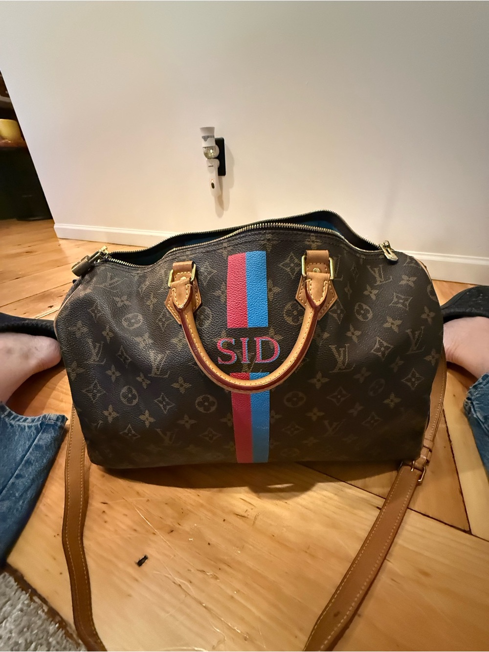 Gucci Microguccissima Boston bag with top handles and detachable shoulder strap. - Picture 15 of 16